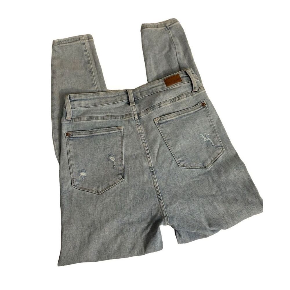 Judy Blue Women's Distressed with holes Skinny Jeans Size 13 Light Wash Blue